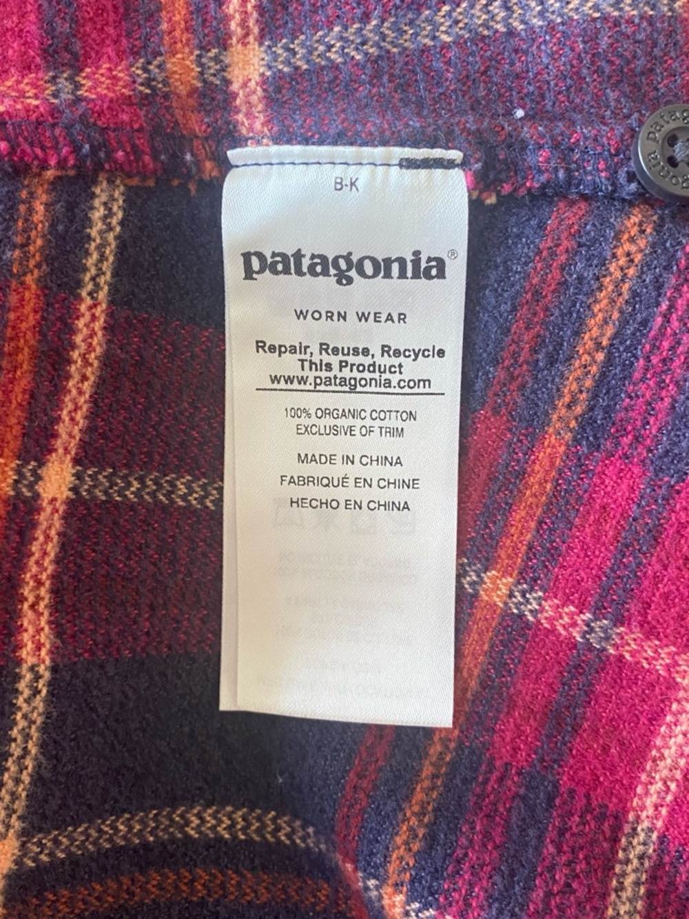 Patagonia Women’s Long-Sleeved Fjord Flannel Shirt - Size 6 - Red Plaid - Picture 4 of 6